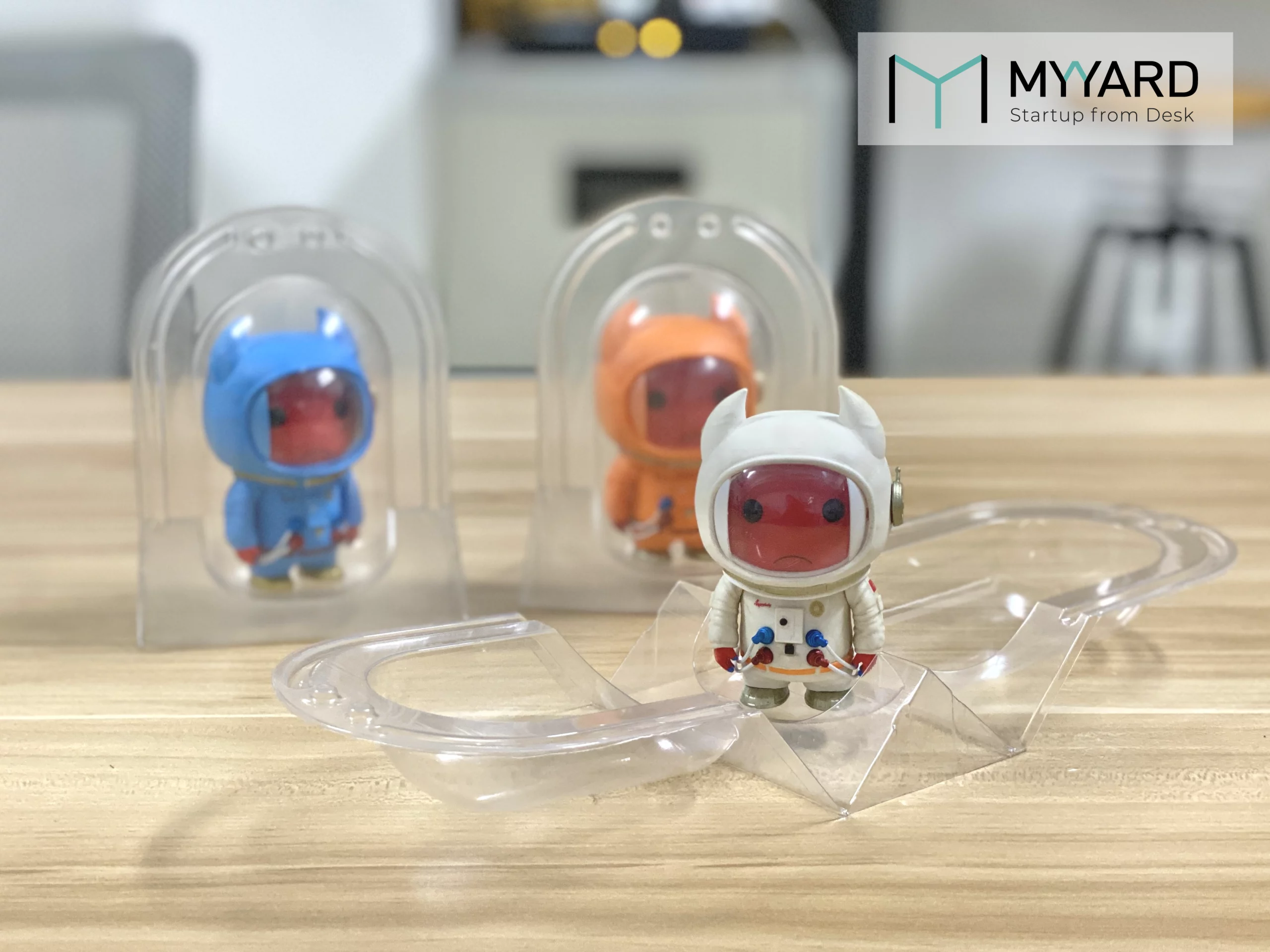 Tri-fold GK doll pack