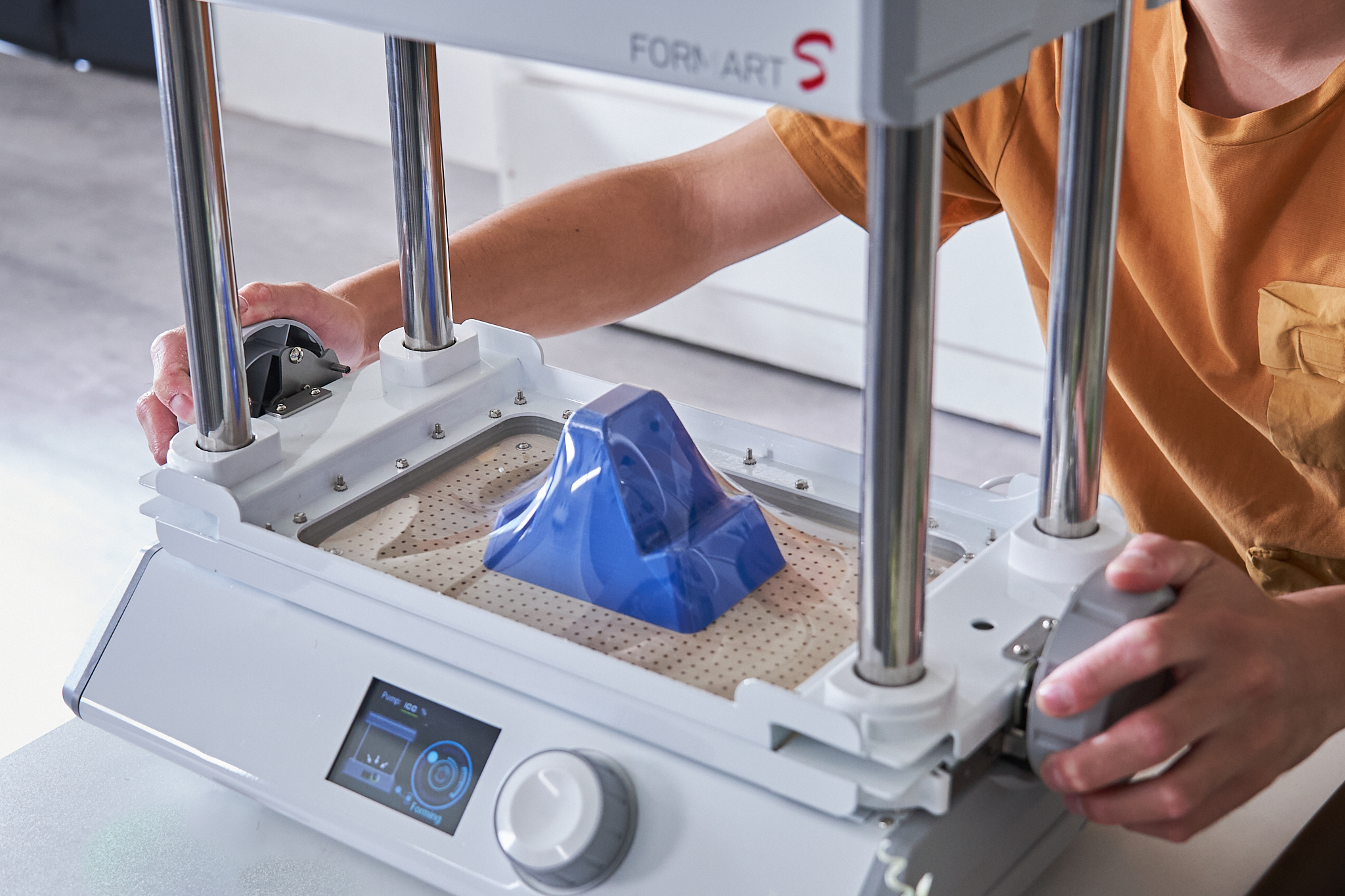 FORMART S Smart Vacuum Former - Image 4