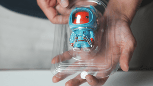 完成 DIY 吊卡泡殼，展示透明與封裝效果 | Finished DIY blister card | 完成した吊り下げブリスター