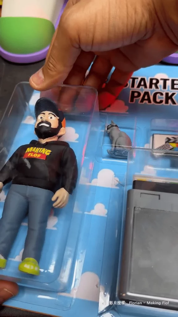FORMART vacuum-formed figure packaging with customized backing card