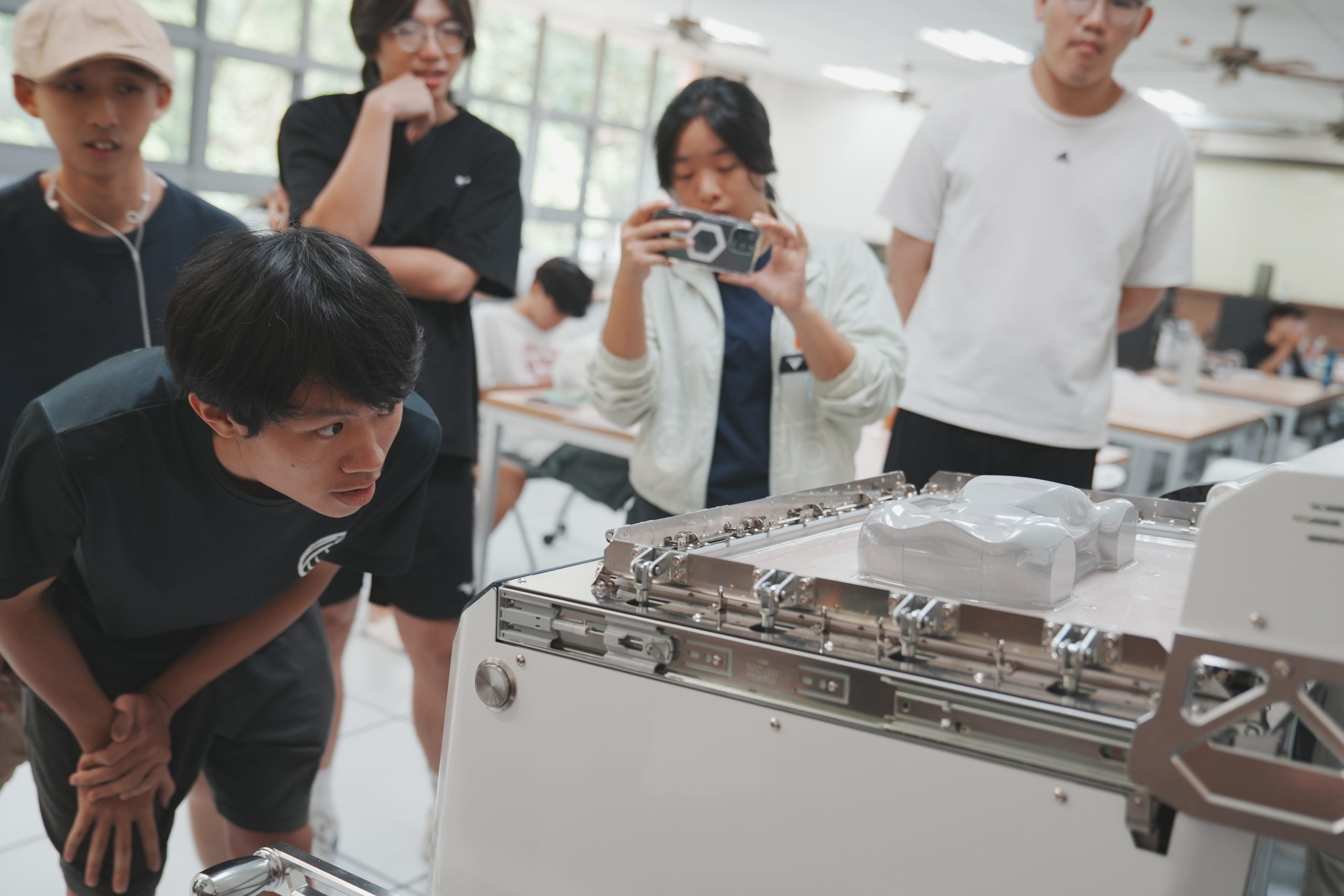 高科大學生使用FORMOVA自製專屬車殼